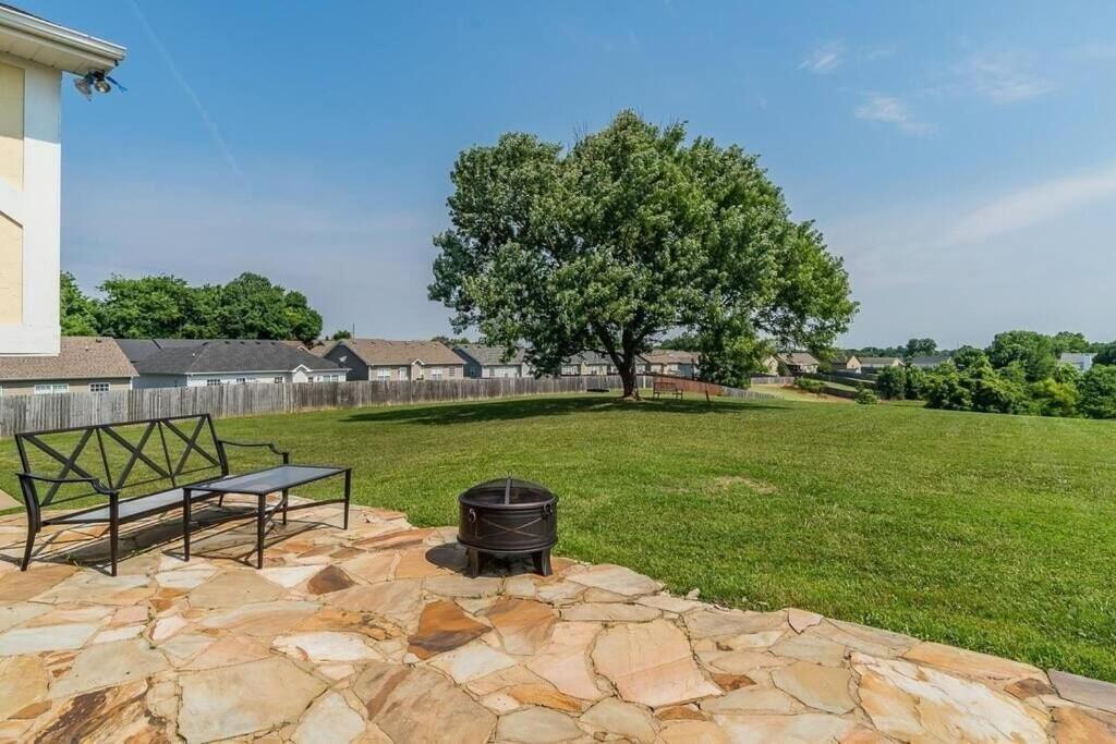 The Residence At Hilltop Acres - Clarksville, Tn Kültér fotó